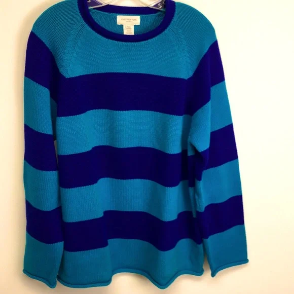 Sweater - Picture 1 of 5